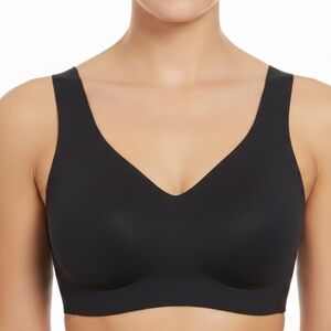 Maidenform Black Wireless Seamless Bralette